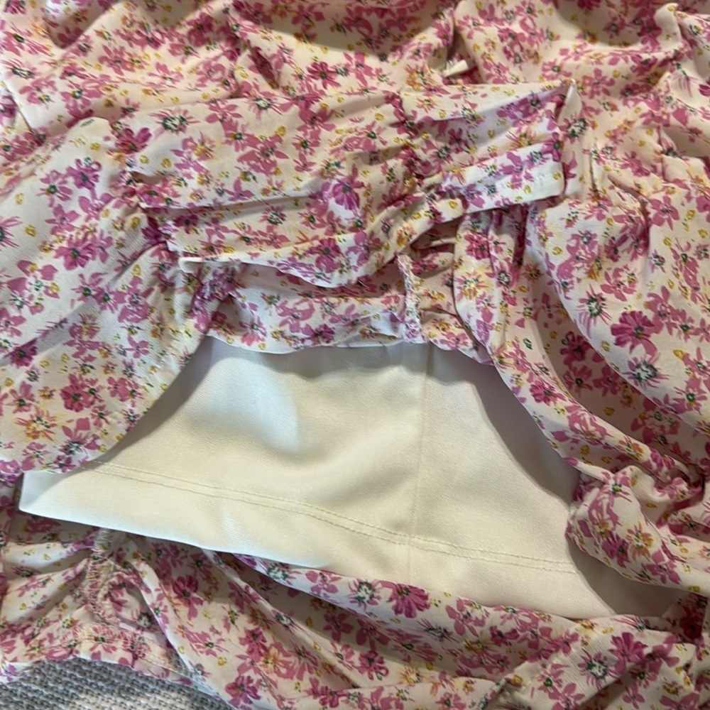 Princess Polly NWOT Romantic Flower Pattern Ruched Dress - Picture 11 of 15